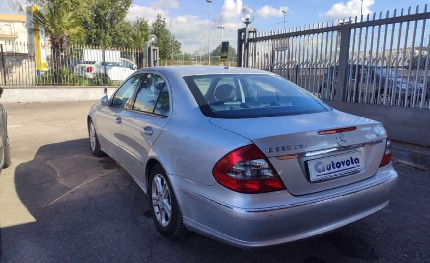 MERCEDES – BENZ E 220 CDI AVANTGARDE EVO