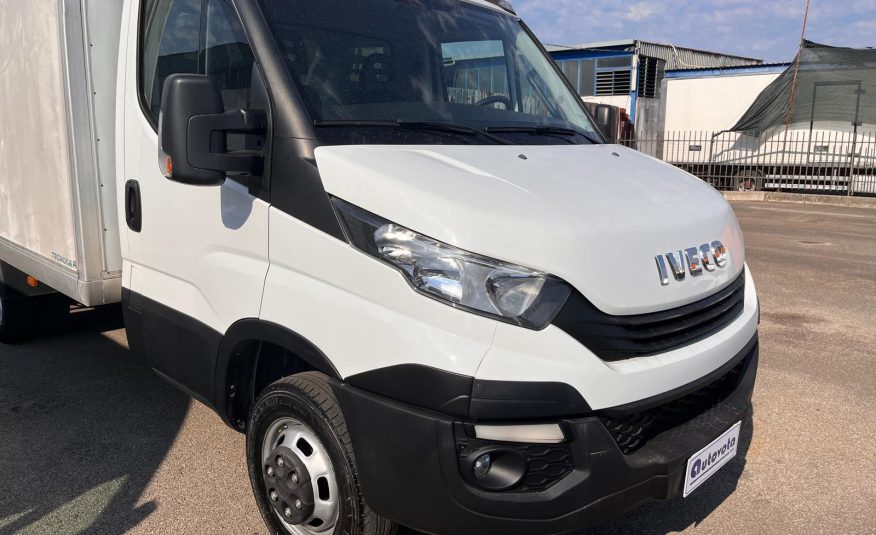 IVECO DAILY 35C14 2.3 M. JET 140 CV FURGONATO