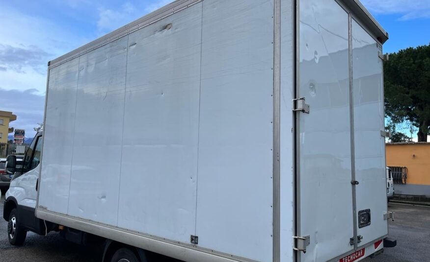 IVECO DAILY 35C14 2.3 M. JET 140 CV FURGONATO