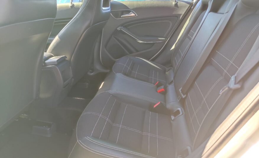 MERCEDES-BENZ A 180 CDI BLUEFFICIENCY 110 CV SPORT