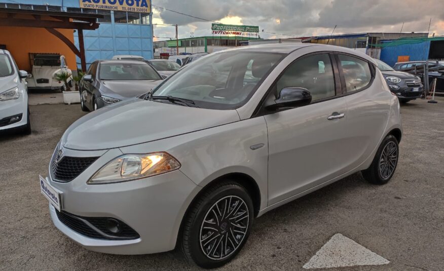 LANCIA YPSILON 1.2 69 CV GOLD