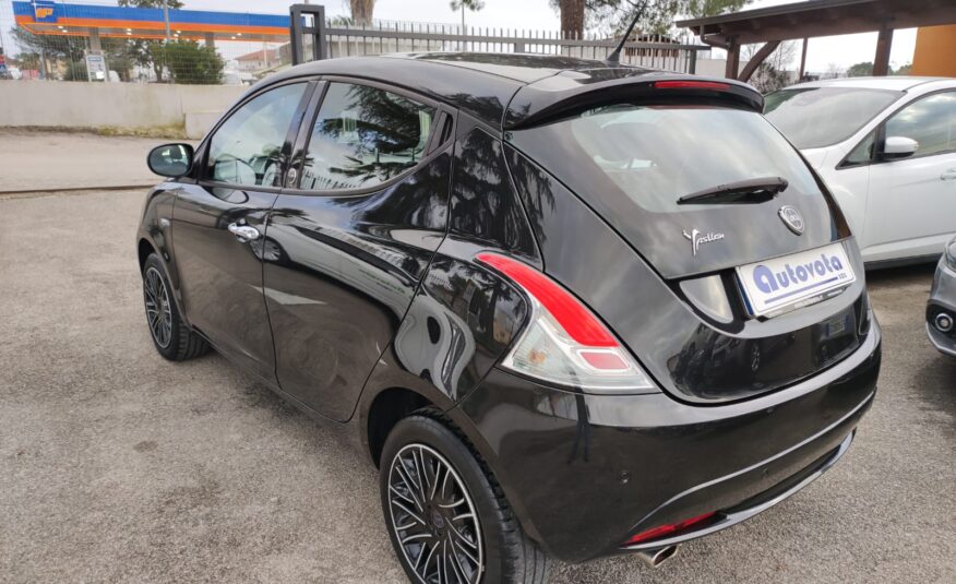 LANCIA YPSILON 1.2 69 CV GPL ECOCHIC GOLD
