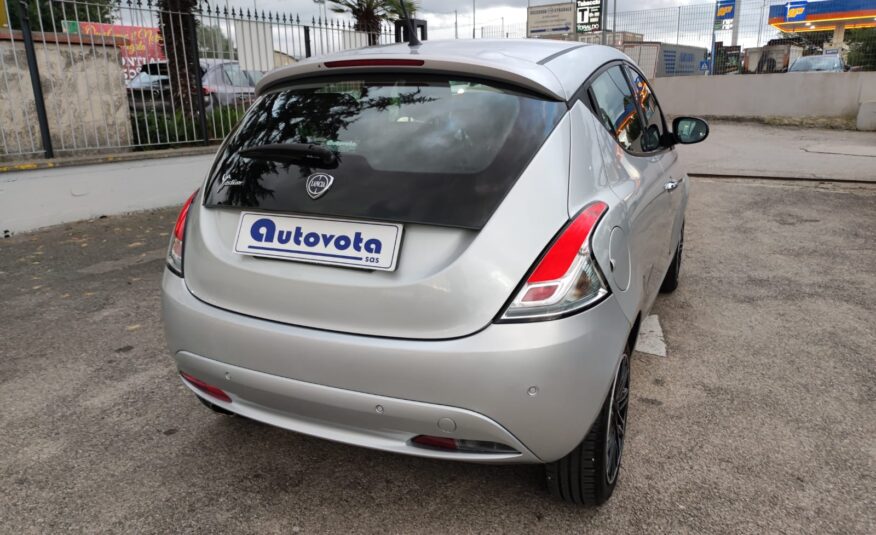LANCIA YPSILON 1.2 69 CV GOLD