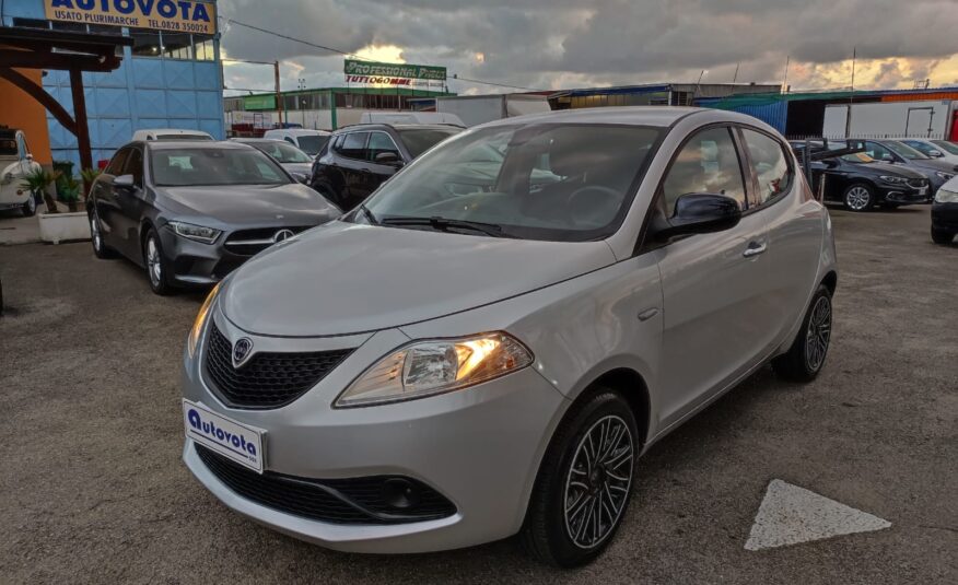 LANCIA YPSILON 1.2 69 CV GOLD