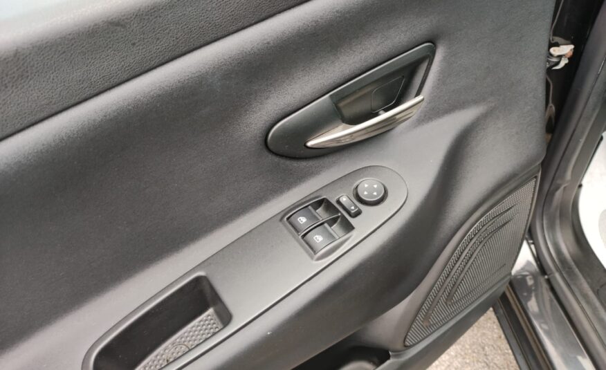 LANCIA YPSILON 1.2 69 CV GPL ECOCHIC GOLD
