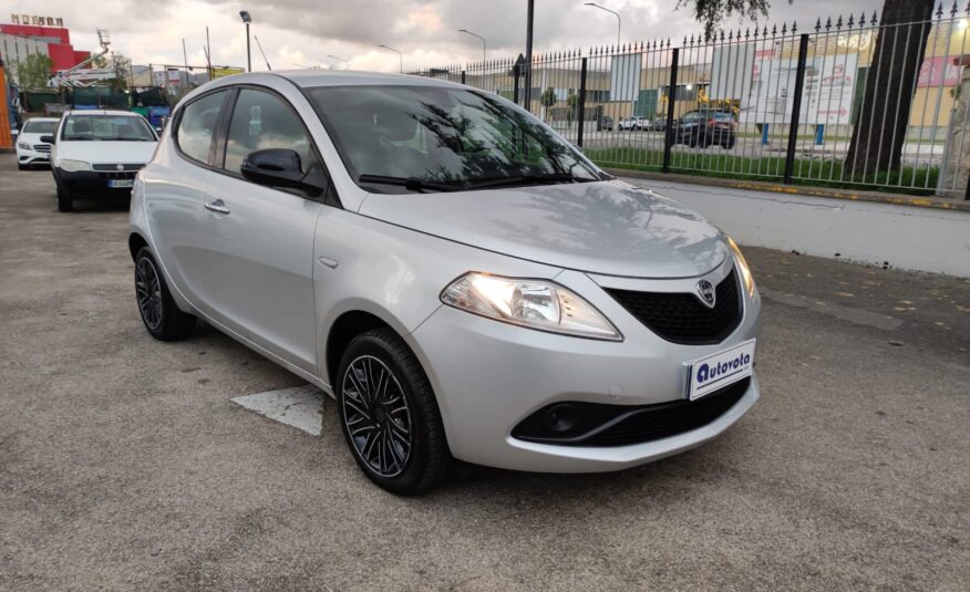 LANCIA YPSILON 1.2 69 CV GOLD