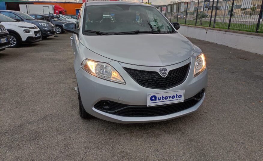 LANCIA YPSILON 1.2 69 CV GOLD