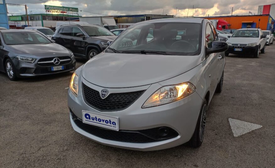 LANCIA YPSILON 1.2 69 CV GOLD