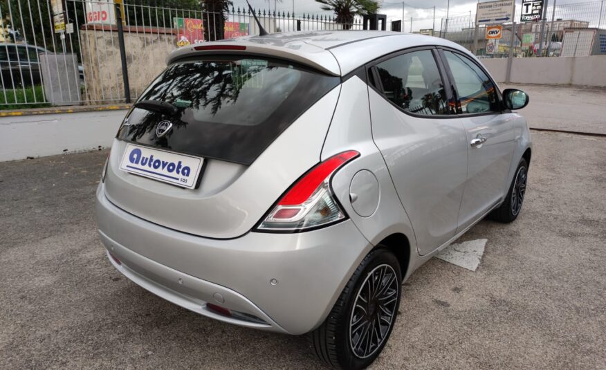 LANCIA YPSILON 1.2 69 CV GOLD
