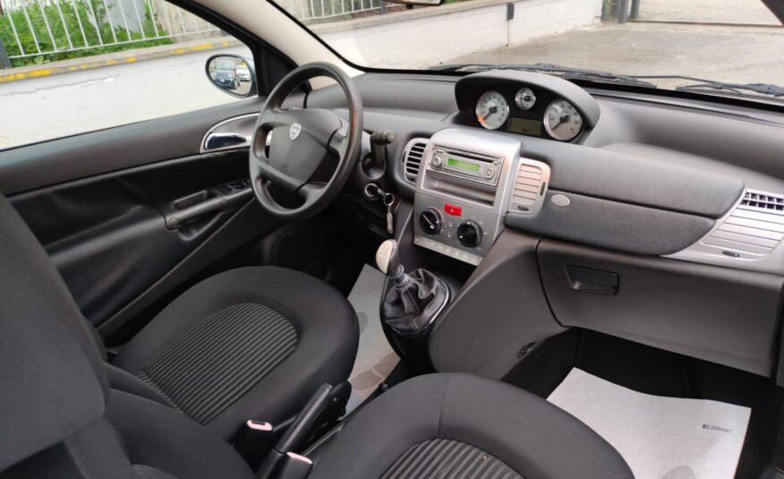 LANCIA YPSILON 1.2 60 CV SILVER