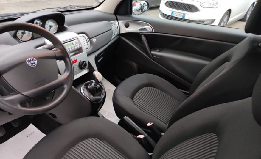 LANCIA YPSILON 1.2 60 CV SILVER