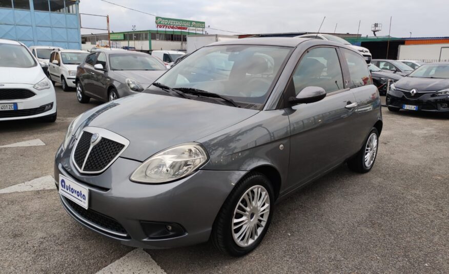 LANCIA YPSILON 1.2 60 CV SILVER