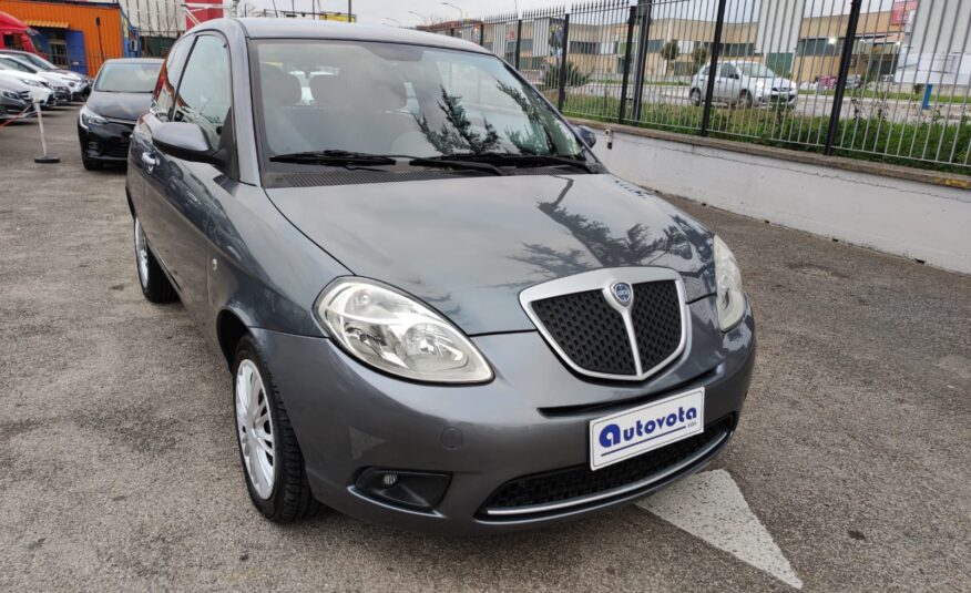 LANCIA YPSILON 1.2 60 CV SILVER