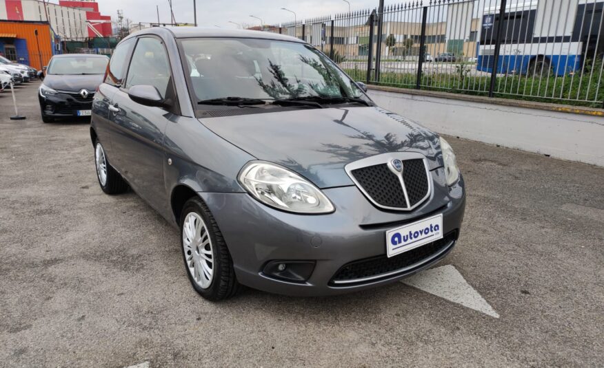 LANCIA YPSILON 1.2 60 CV SILVER