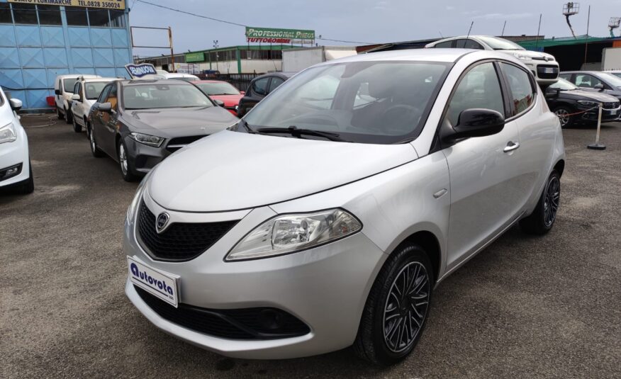 LANCIA YPSILON 1.2 69 CV GOLD