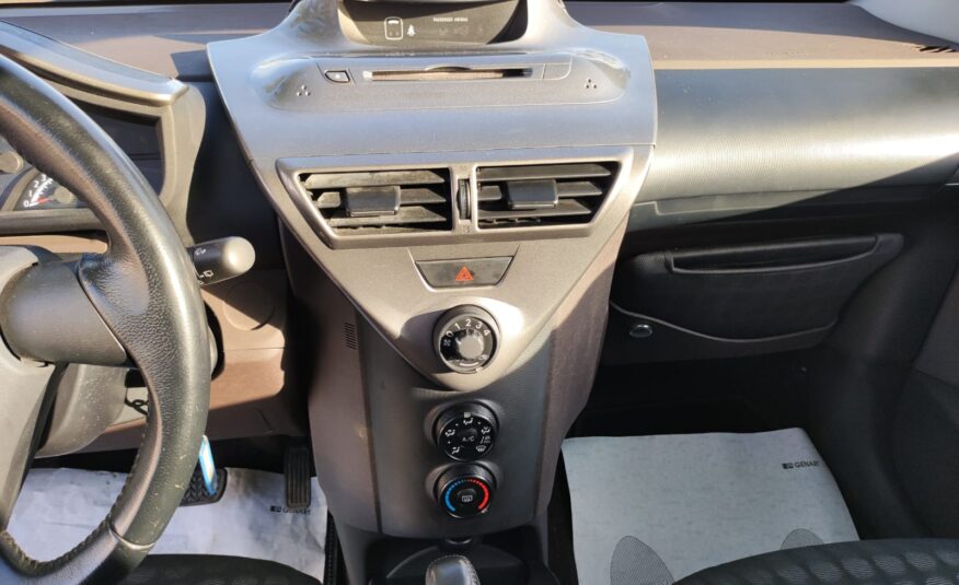 TOYOTA IQ 1.0 68 CV SOL AUTOMATICA
