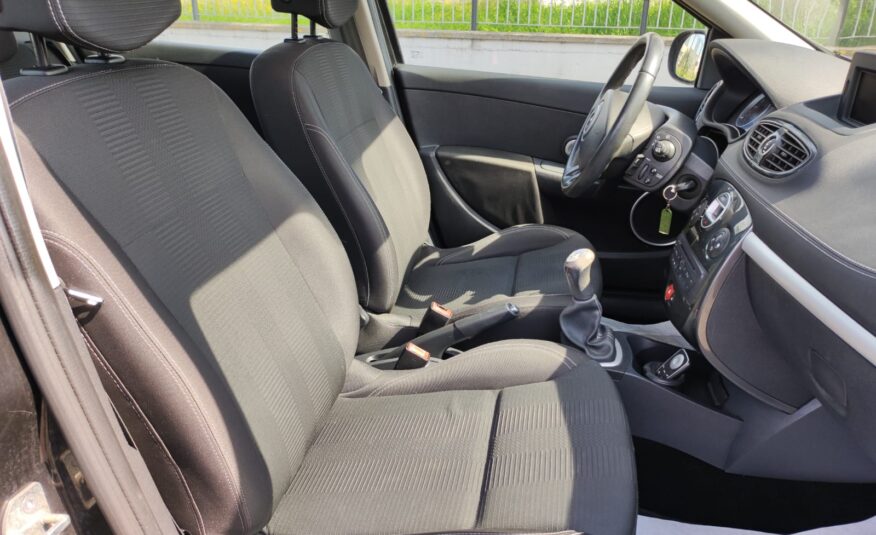 RENAULT CLIO 1.2 16V 75 CV 20TH