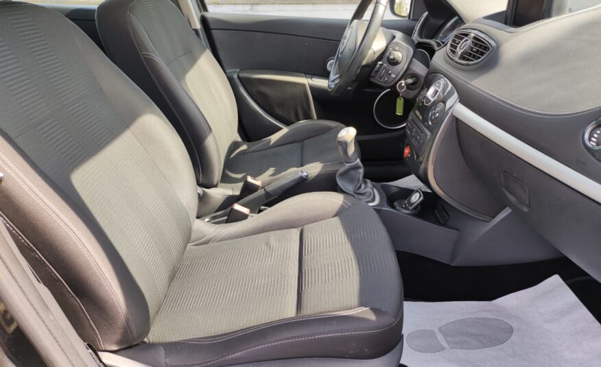 RENAULT CLIO 1.2 16V 75 CV 20TH
