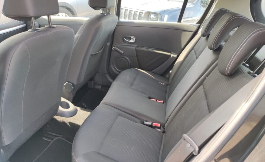 RENAULT CLIO 1.2 16V 75 CV 20TH