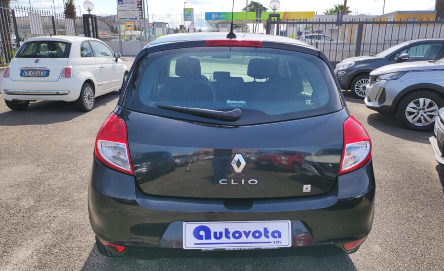 RENAULT CLIO 1.2 16V 75 CV 20TH