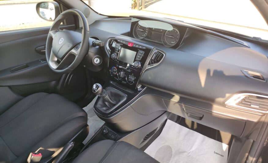 LANCIA YPSILON 1.2 69 CV GOLD