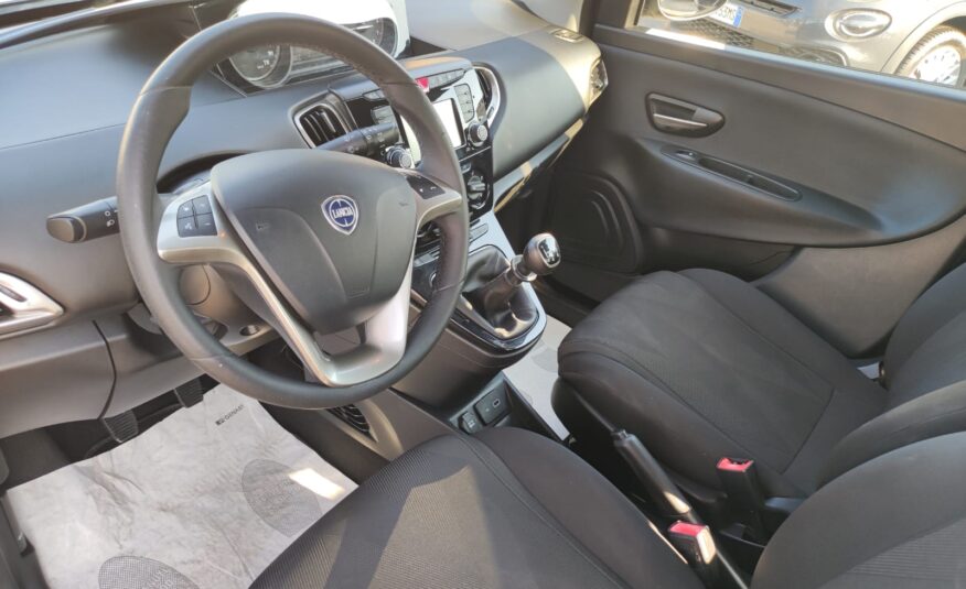 LANCIA YPSILON 1.2 69 CV GOLD