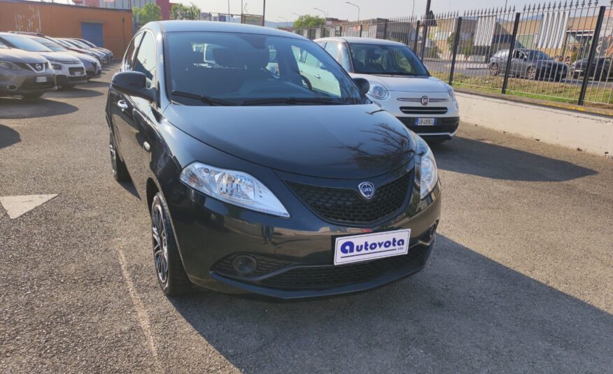 LANCIA YPSILON 1.2 69 CV GOLD