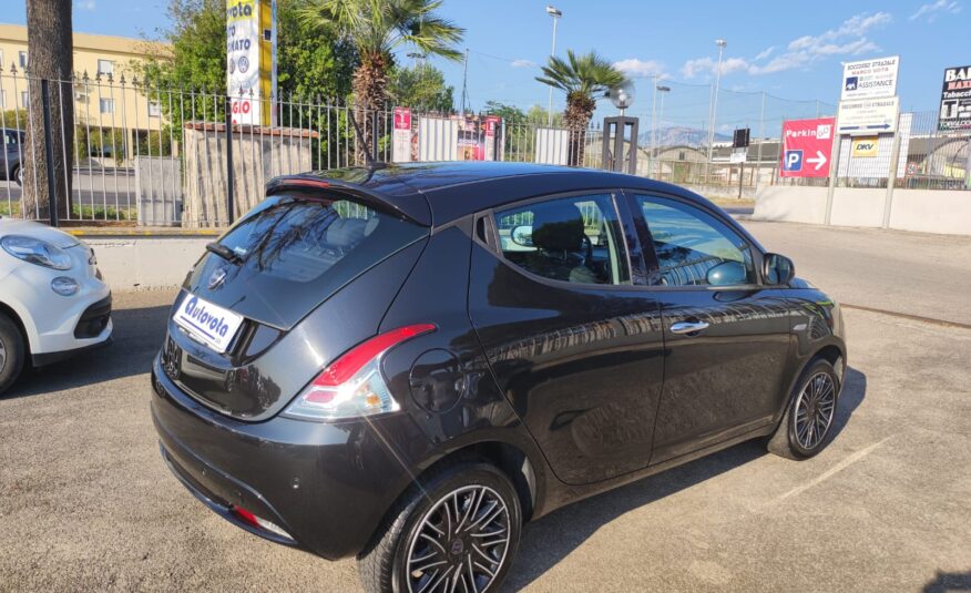 LANCIA YPSILON 1.2 69 CV GOLD