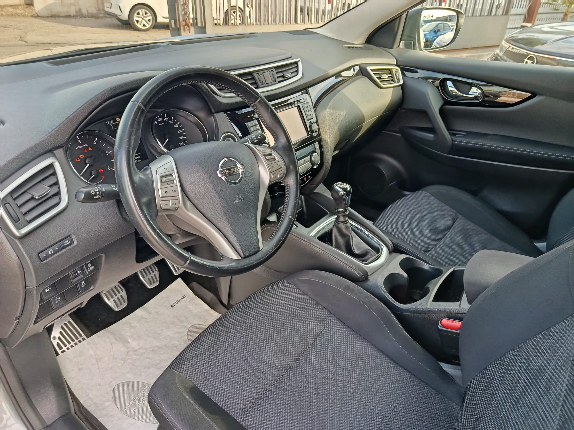 NISSAN QASHQAI 1.6 DCI 130 CV 4WD N-CONNECTA